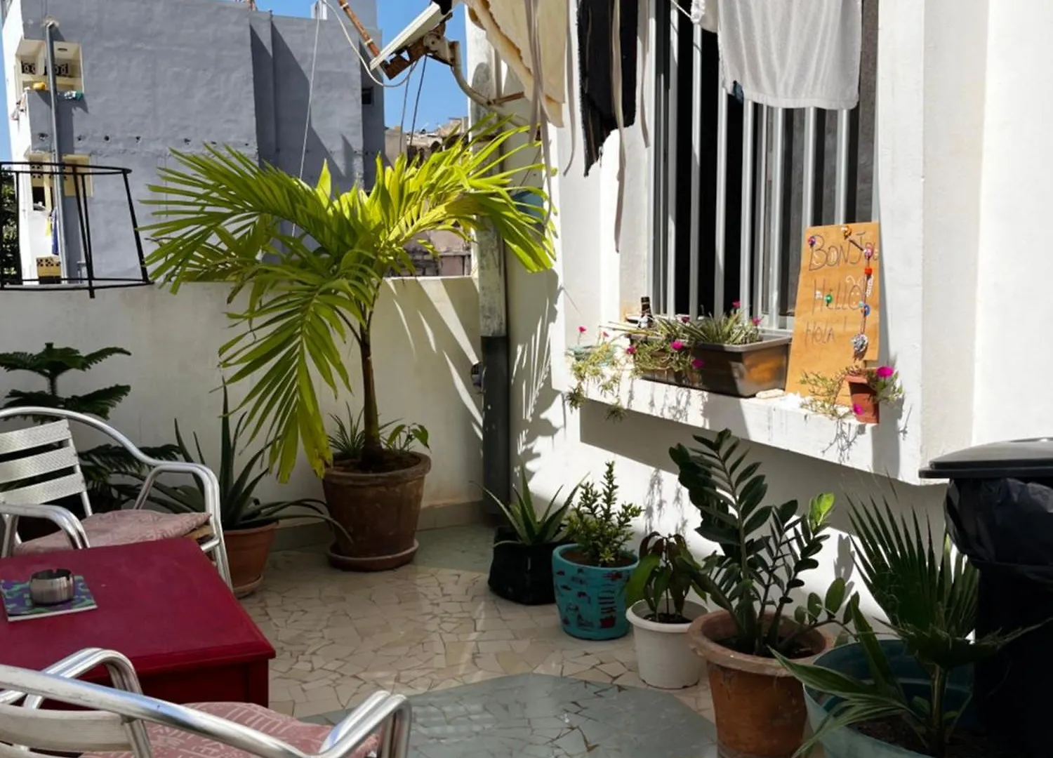 Like At Home Dakar 0*,